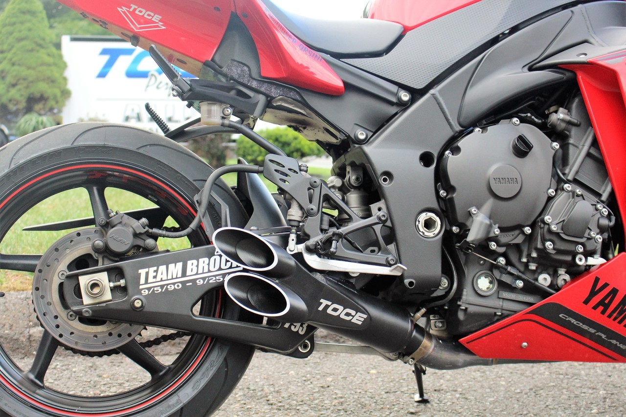 Toce Performance Yamaha YZF-R1 09-14 スリップオン Low-Mount 