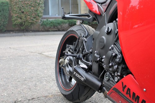 Toce Performance Yamaha YZF-R1 09-14 スリップオン Low-Mount RazorTip  TOCE-09-R1-LOWMOUNT